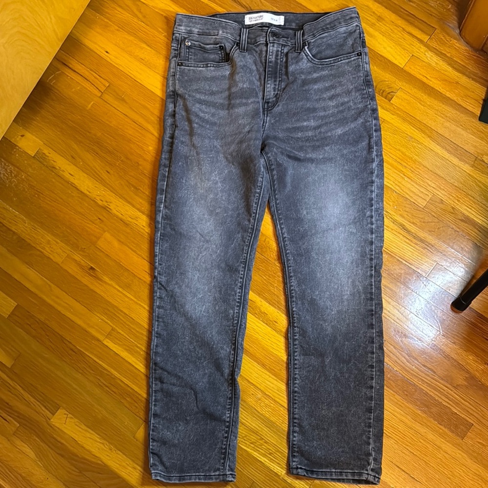 Signature Gray Straight Jeans Versatile Style - Picture 4 of 6
